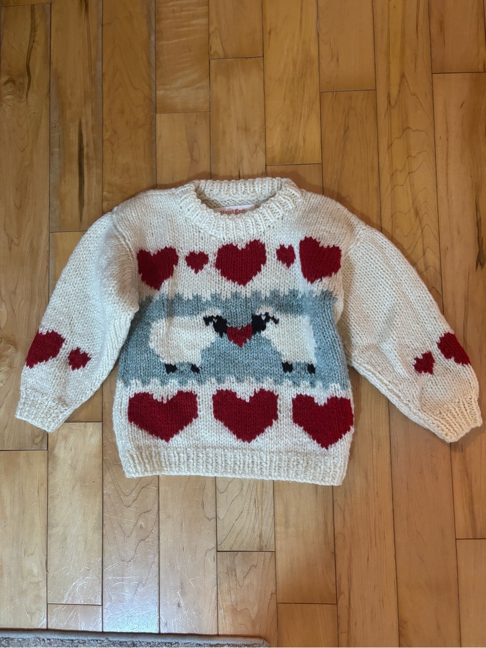 5-7 Years kids Cream Knit Sweater with Red Hearts and Sheep VGUC hand knit